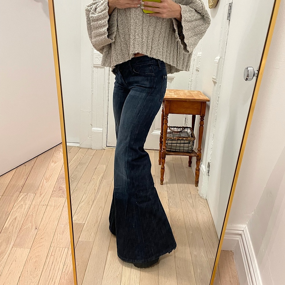 7 for All Mankind Low-rise Super Flare - Size 25